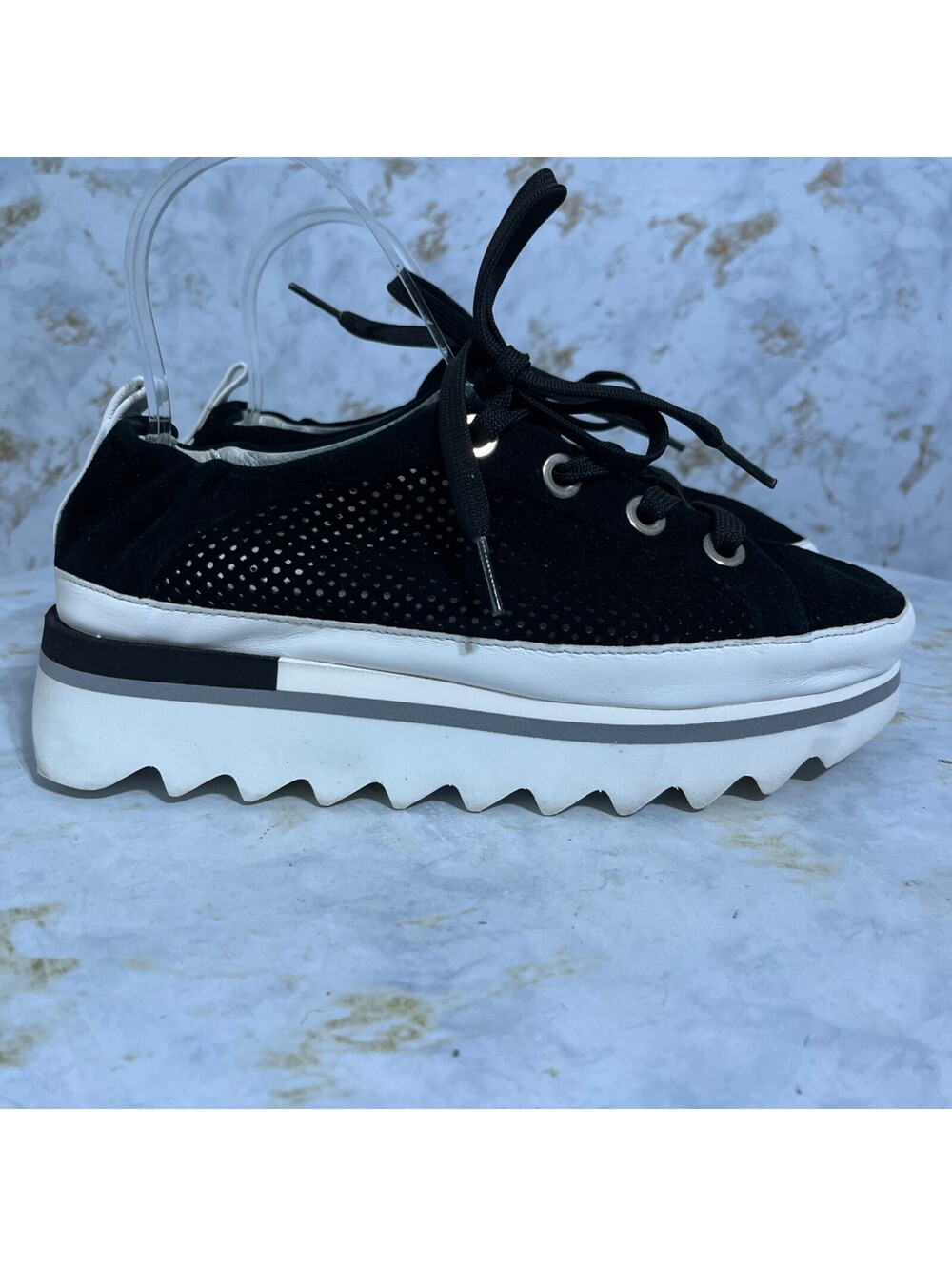 Softwaves Bliss 38 Women's Size 8 Shoes Black White Comfort Platform Sneakers